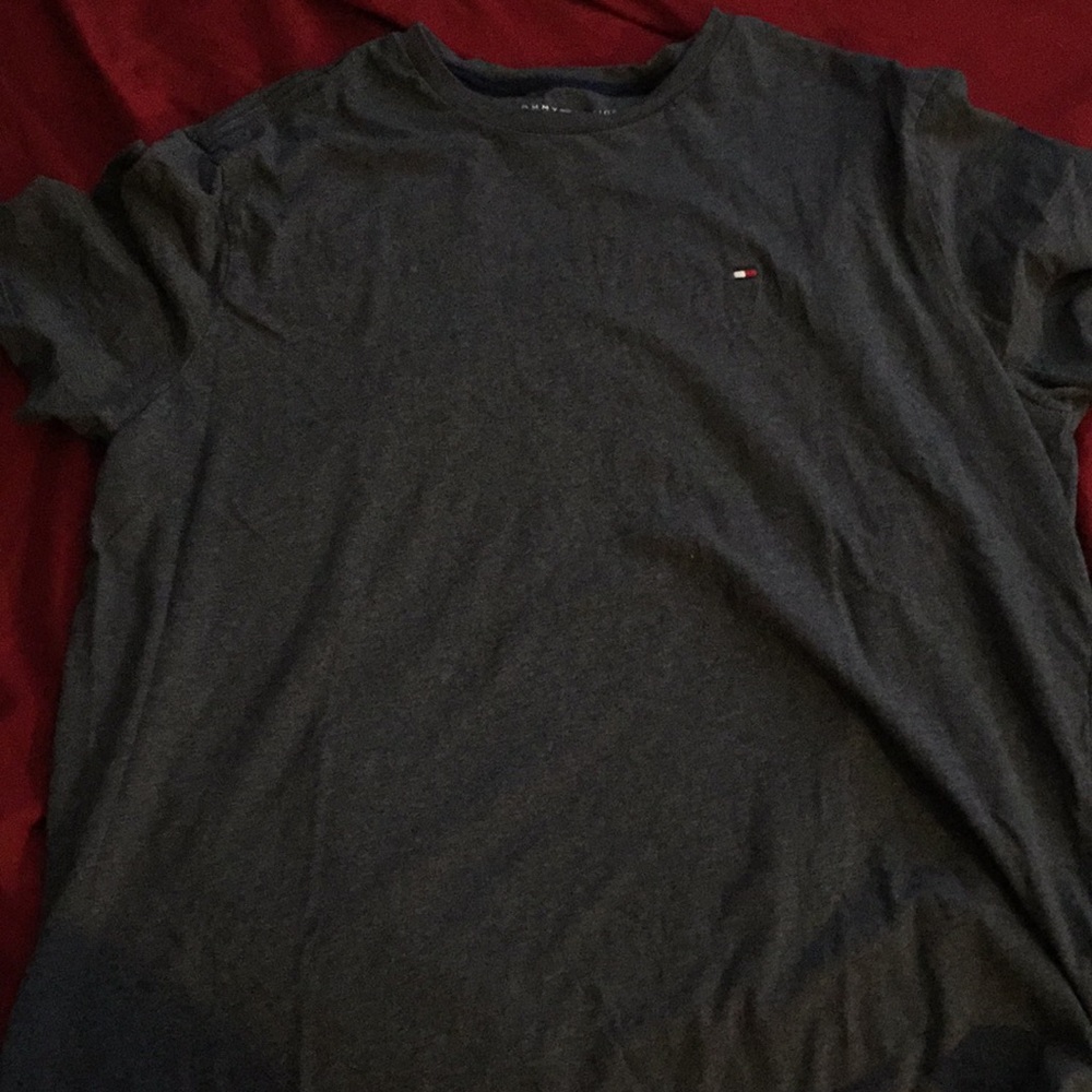 Tommy Hilfiger grey tee